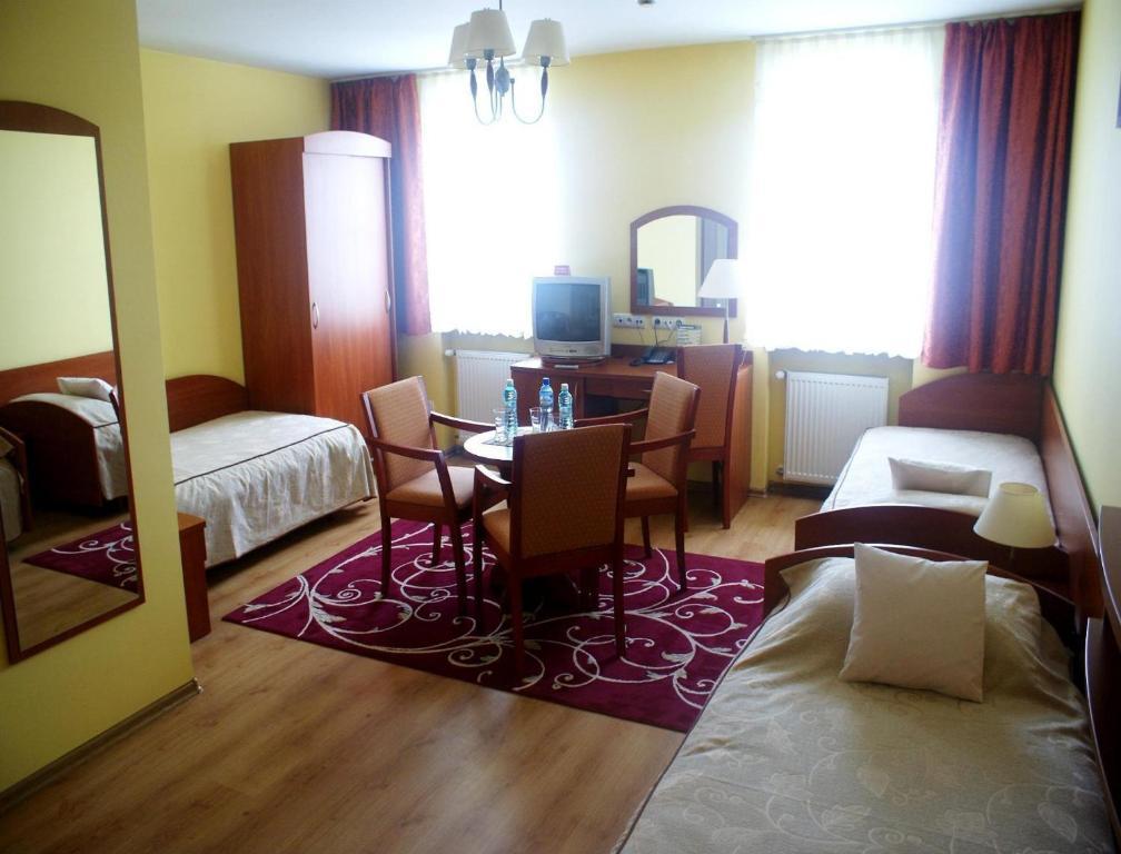 Hotel Wald Varşova Oda fotoğraf
